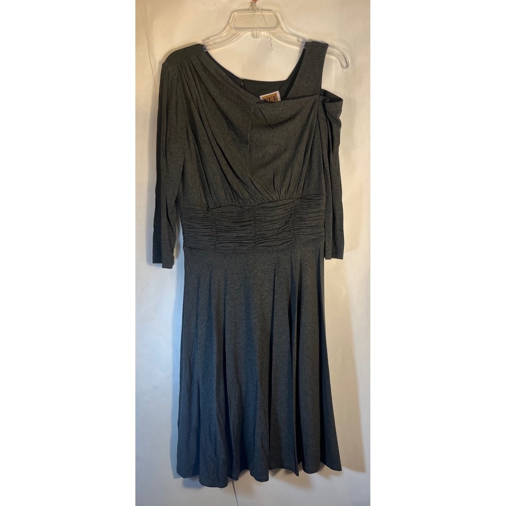NUE by Shani GRAY A Line 3/4 Sleeve Dress Built-in Body Shaper Dress Sz 10 S293 - Picture 2 of 16